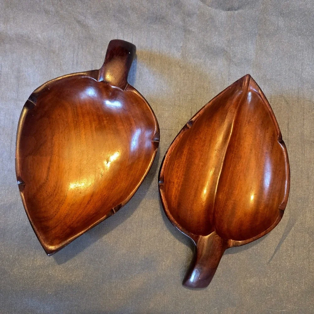 Vintage Hand Carved Mahogany Wood‎ Leaf Dishes Set of 2 Haiti MCM Trinket Trays
